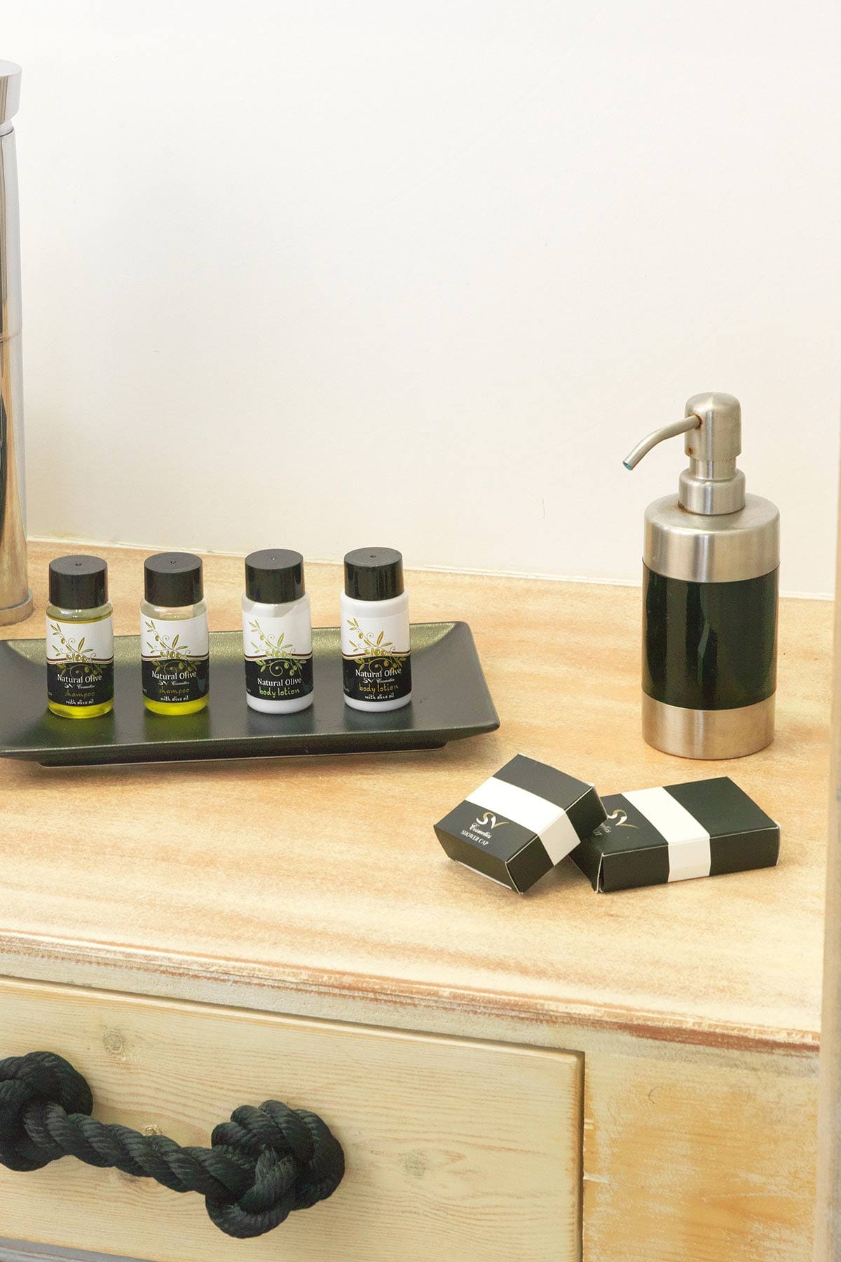 san marino hot tub suite 8